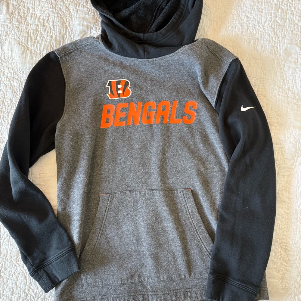 Nike Gray and Black Sweatshirt with Bengals Branding